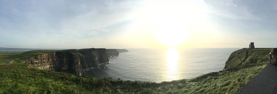 cliffs-of-moher-panoramic