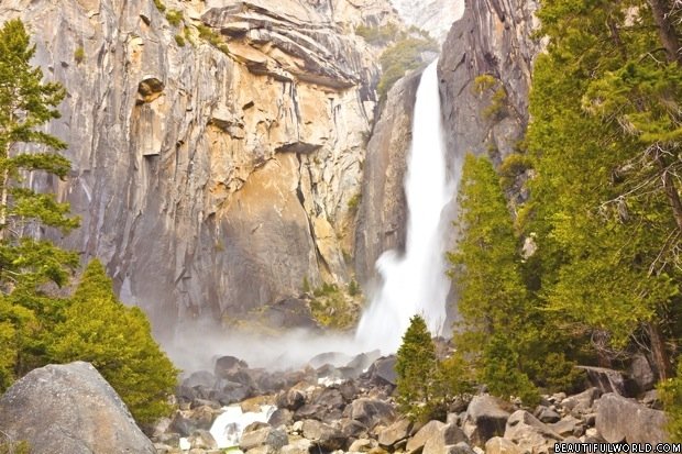 lower-yosemite-falls