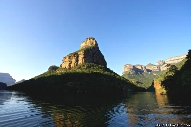 the-three-rondavels-mpumalanga